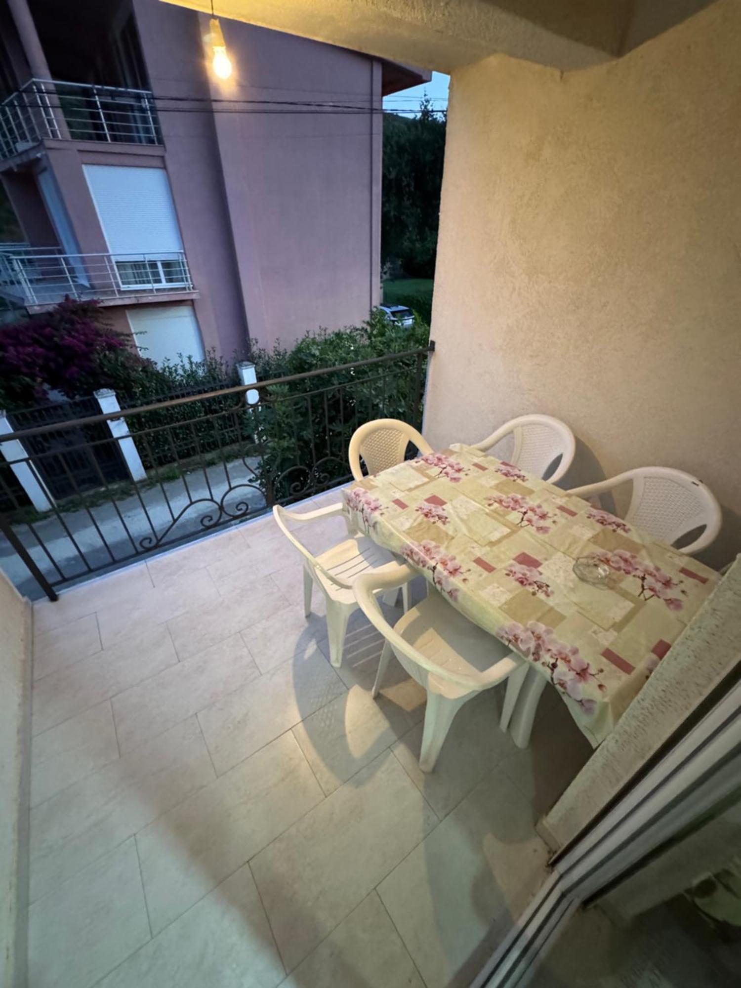 Apartment Perutovic Сутоморе Екстериор снимка